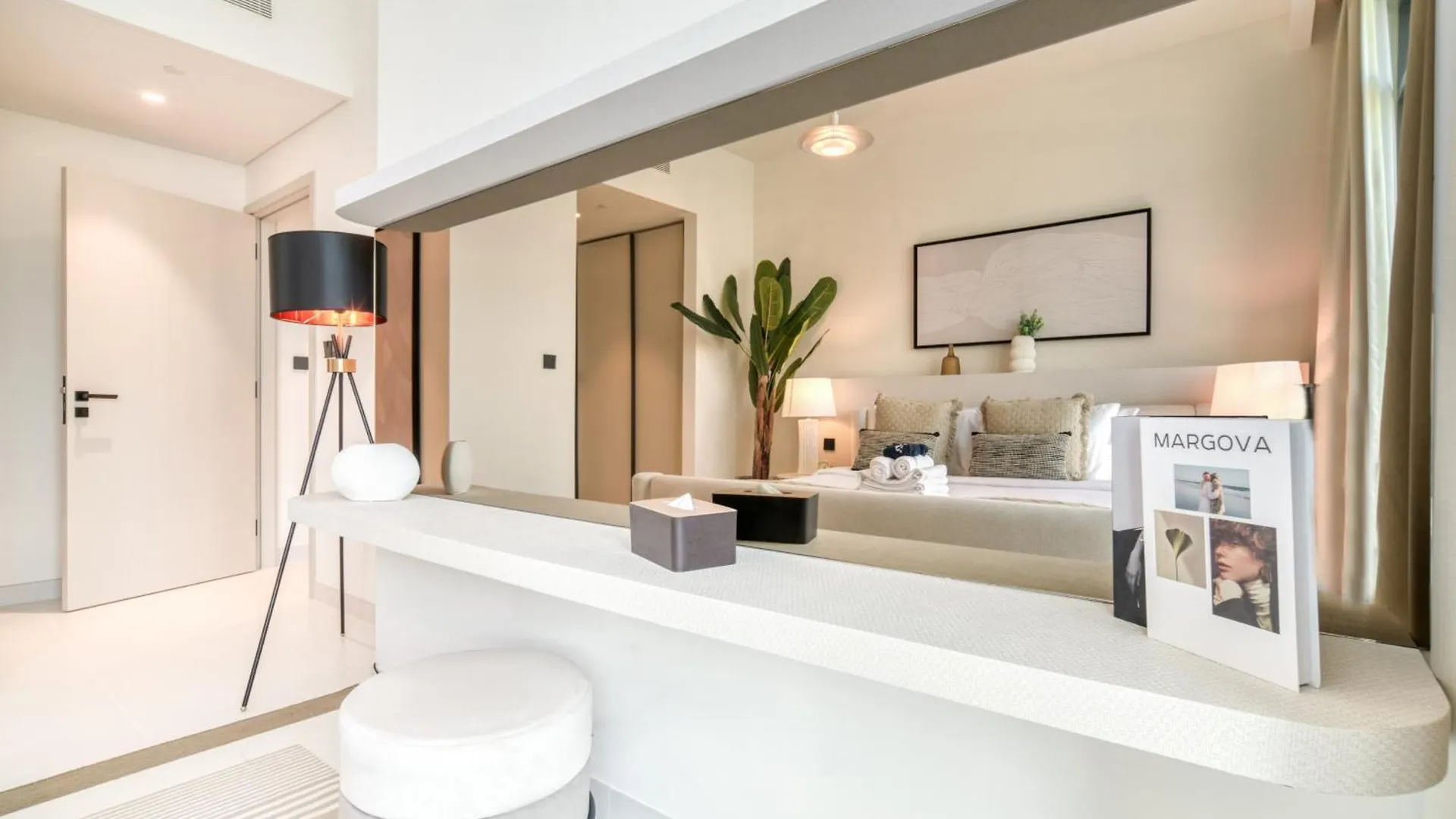 Seaside Splendor: Luxe Retreat At Emaar Beachfront Dubai 0*,  United Arab Emirates
