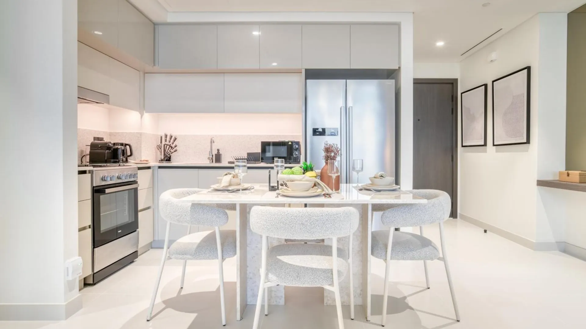 Seaside Splendor: Luxe Retreat At Emaar Beachfront Dubai United Arab Emirates